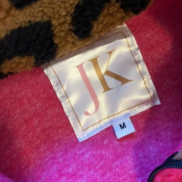 Blossom Boutique Cortney Sherpa Hot Pink and Leopard, Size M - Picture 3 of 5